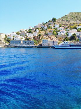 Drei Bilder - Drei Trauminseln: Halbgriechin Adriana verrät die schönsten Reiseziele in Griechenland!