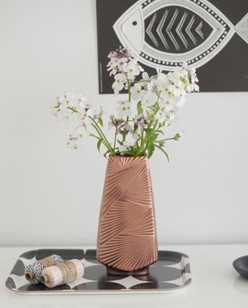 Vintage Vase mit Kupferlack
