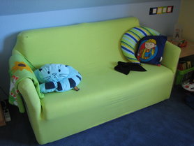 Sofa mit BOB-Kuschelkissen