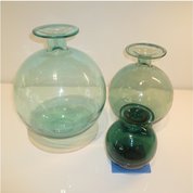 LUNDI 22/02 Vase, mundgeblasenes Glas in der Farbe azur und in drei Größen