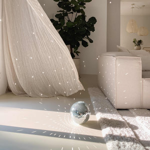 Darum lieben wir Discokugeln zu Hause Darum lieben wir Discokugeln zu Hause