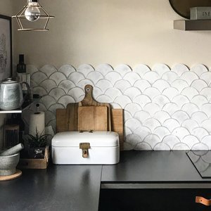 Küchen-Makeover mit Wandfliesenspiegel Küchen-Makeover mit Wandfliesenspiegel