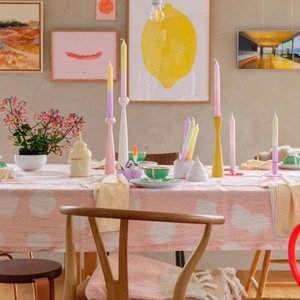 Frühlingshaft tafeln: 18 Ideen für die Tischdeko Frühlingshaft tafeln: 18 Ideen für die Tischdeko