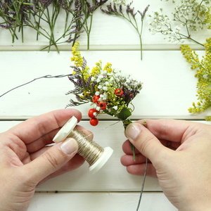 Blumenkranz einfach selber binden: Zur Schritt-für-Schritt-Anleitung Blumenkranz einfach selber binden: Zur Schritt-für-Schritt-Anleitung