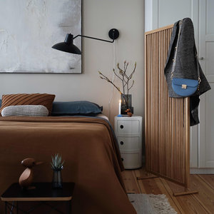 8 Ideen für Leuchten, Möbel und Raumteiler mit Holzlamellen 8 Ideen für Leuchten, Möbel und Raumteiler mit Holzlamellen