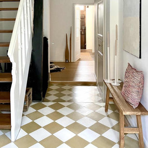 Cool im Quadrat: Trendige Fliesen im Schachbrettmuster Cool im Quadrat: Trendige Fliesen im Schachbrettmuster