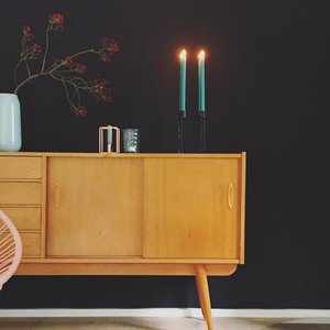 Dunkle und schwarze Wände Dunkle und schwarze Wände