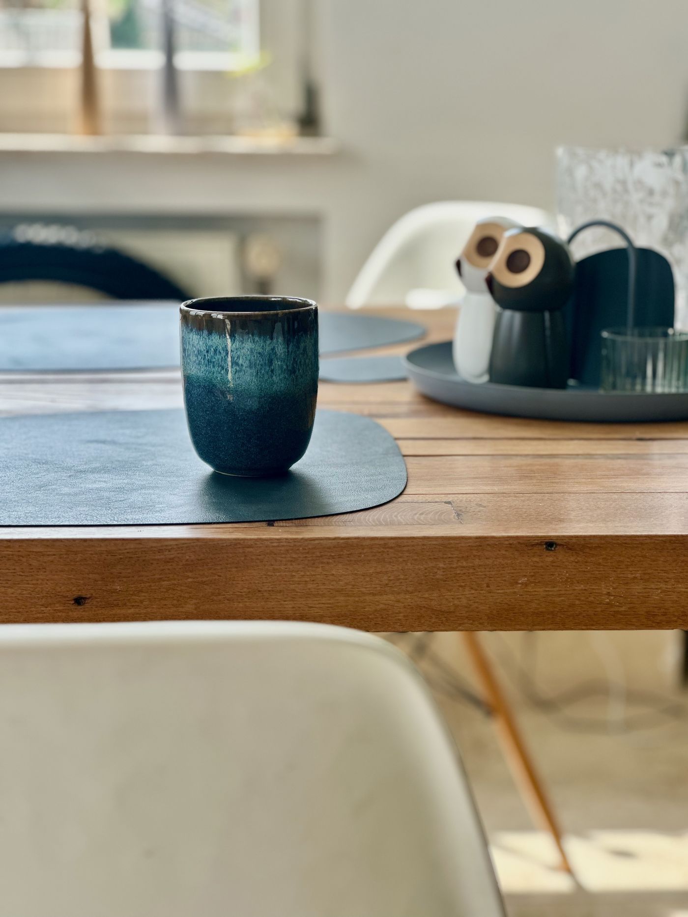 Eames Plastic Side Chair