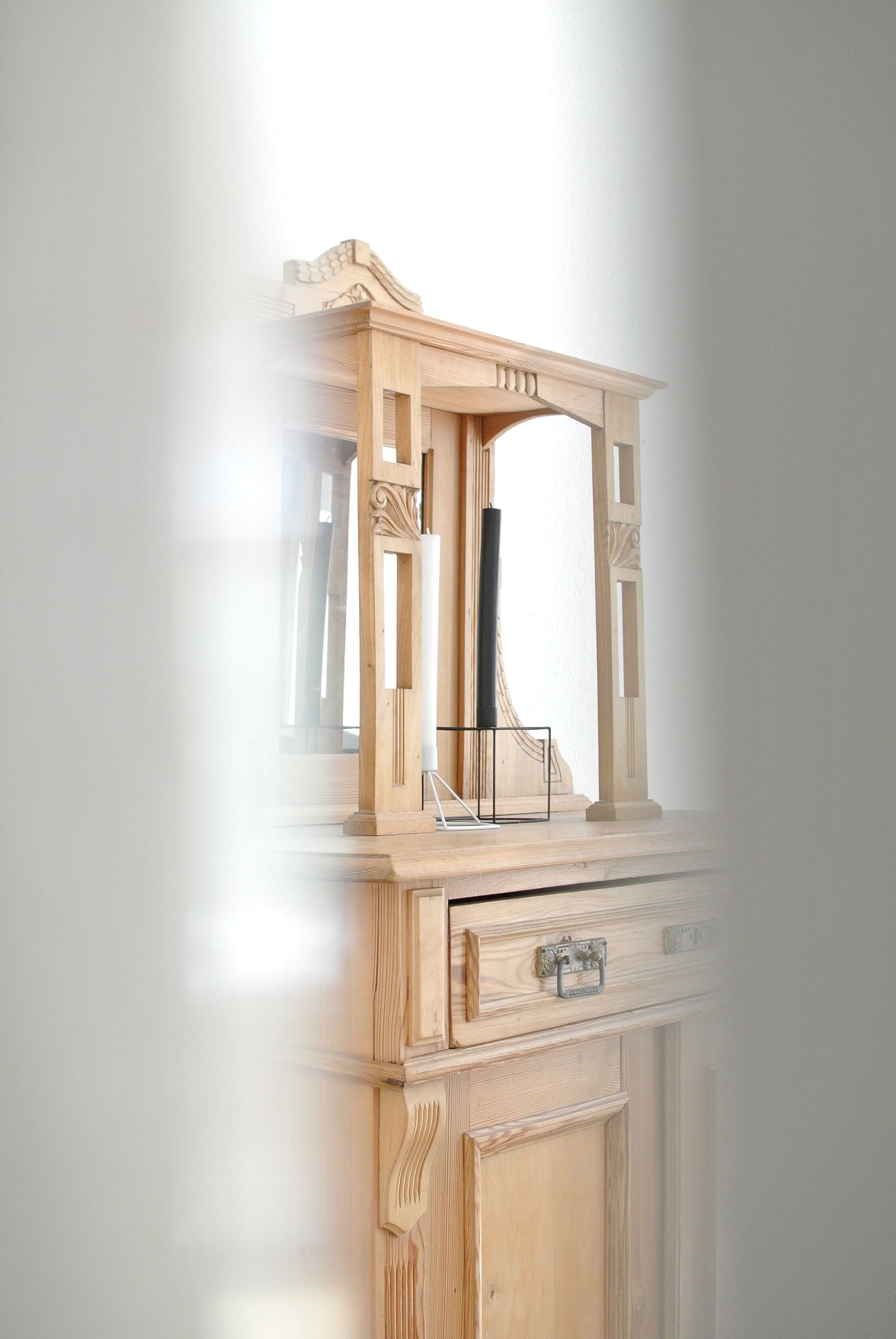 Kleiderschrank weiß