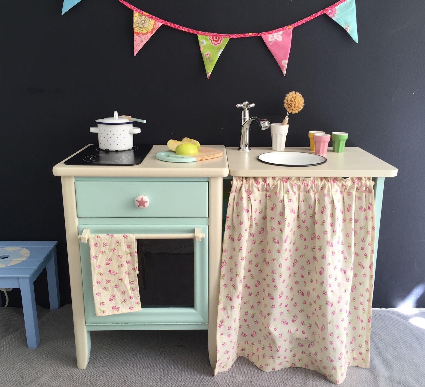 Schöne Ideen für Kinderküchen und Spielküchen