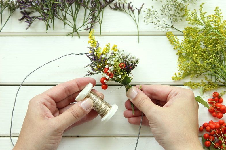 DIY Anleitung: Einen Blumenkranz selber binden
