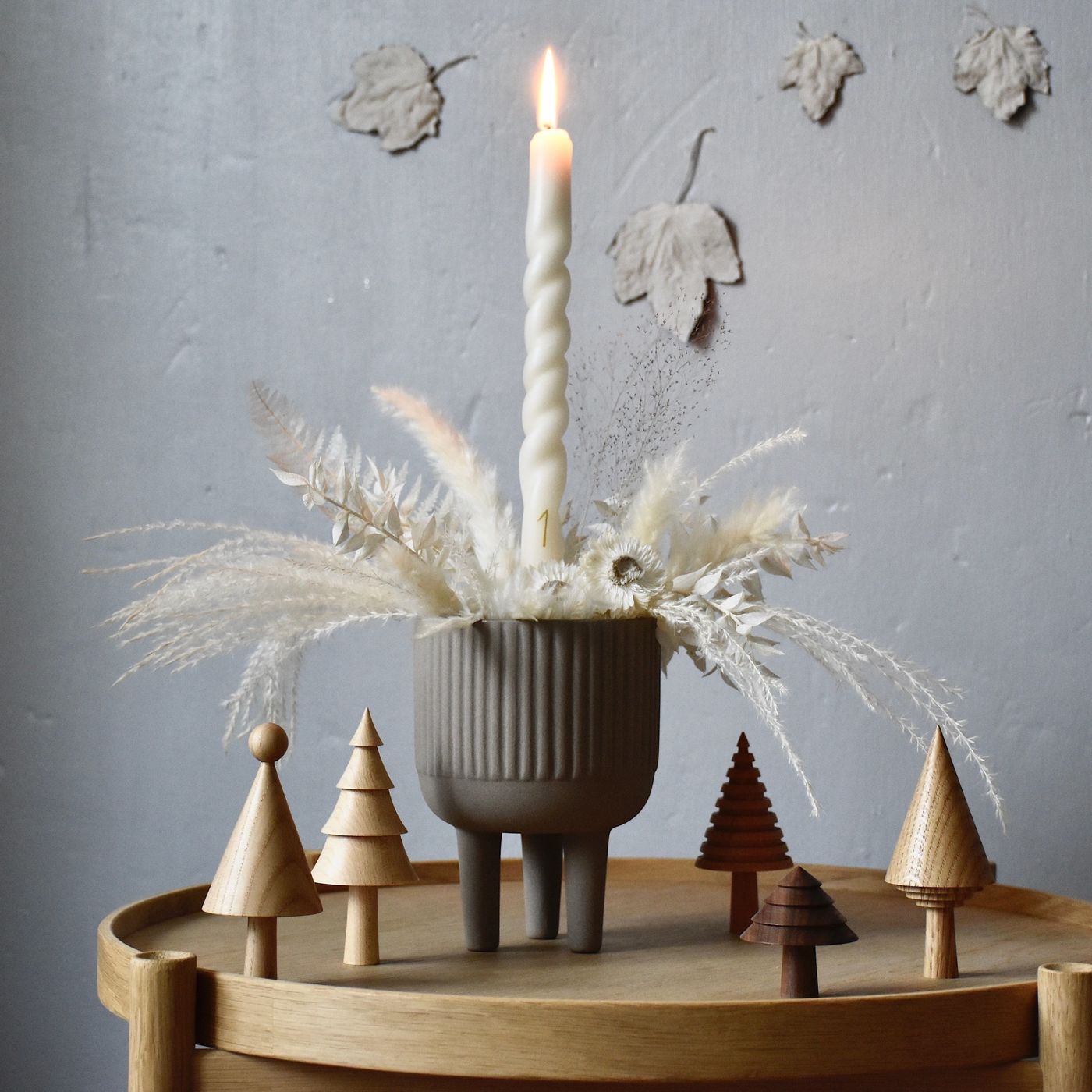 DIY-Ideen: Gedrehte Kerzen und eine Kerzenschale