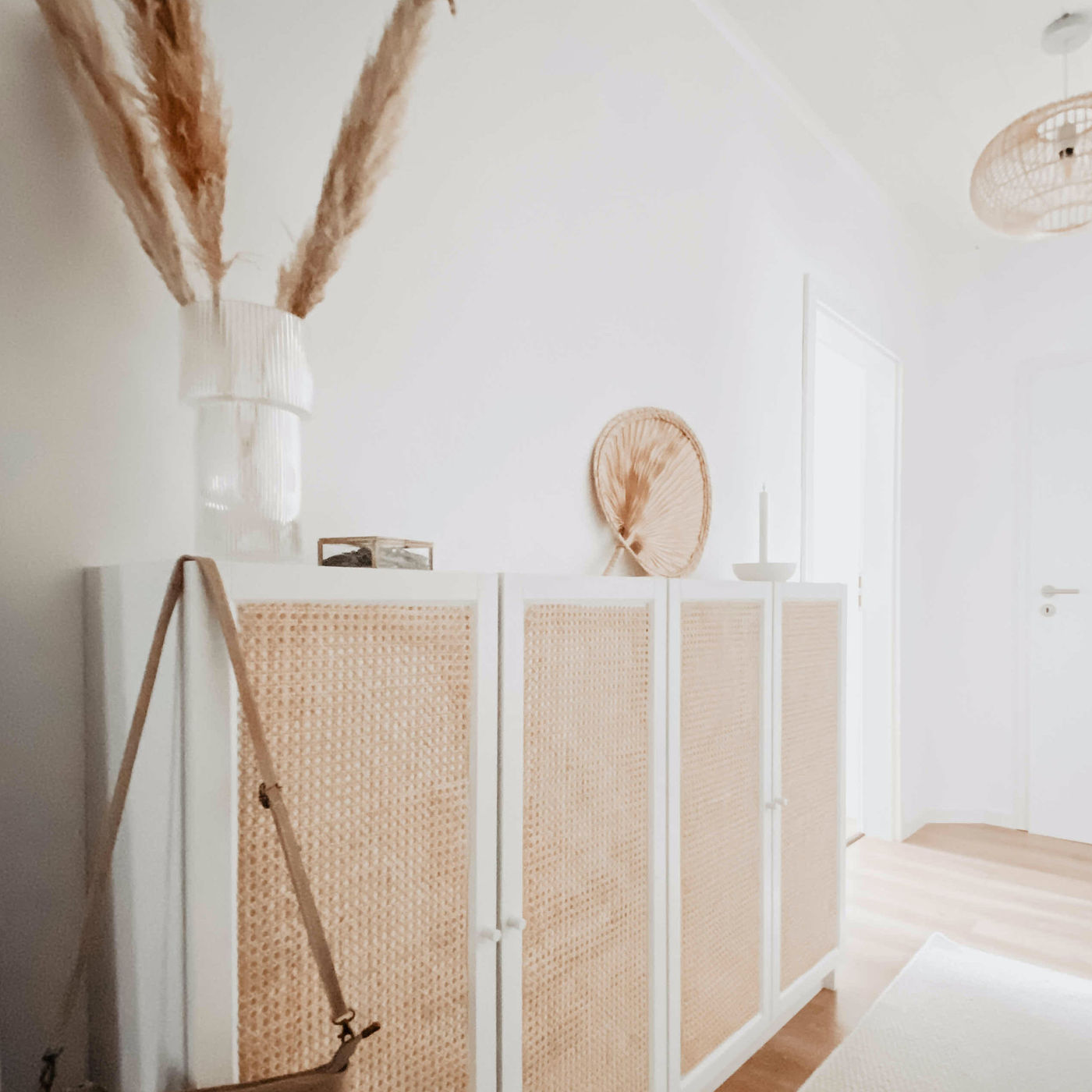 Boho-Sideboard mit Wiener Geflecht