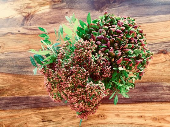 Fresh Flower Friday... es Fresh Flower Friday... es