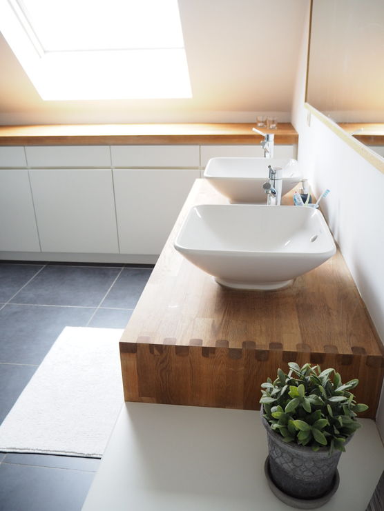 Vom Altbaubad zum lichtdurchfluteten Vom Altbaubad zum lichtdurchfluteten