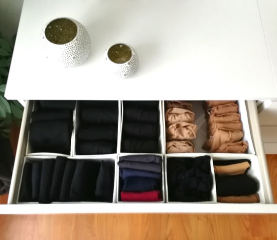 Strumpfschublade aufgeräumt. Ordnung macht Strumpfschublade aufgeräumt. Ordnung macht