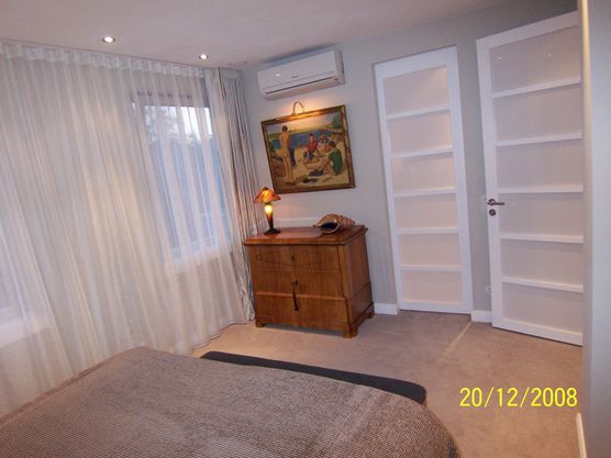 Schlafzimmer mit Kleiderschrank Schlafzimmer mit Kleiderschrank