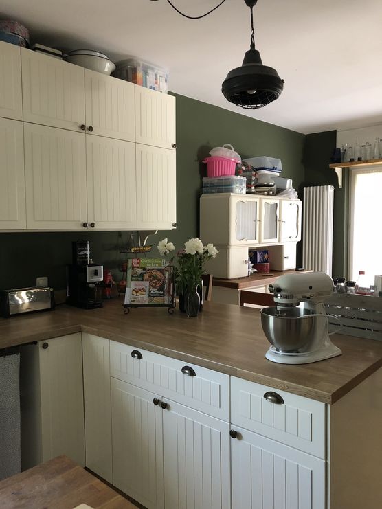 Hier die gegenüberliegende Seite Hier die gegenüberliegende Seite