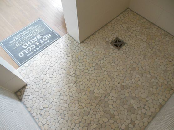 Hot Stone Massage für die Füße Hot Stone Massage für die Füße