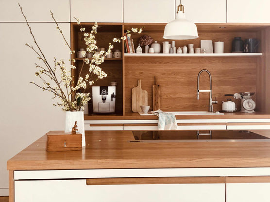 Bild von Frau Nise Bild von Frau Nise