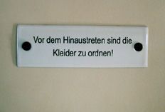 die innenseite der wohnungstür die innenseite der wohnungstür