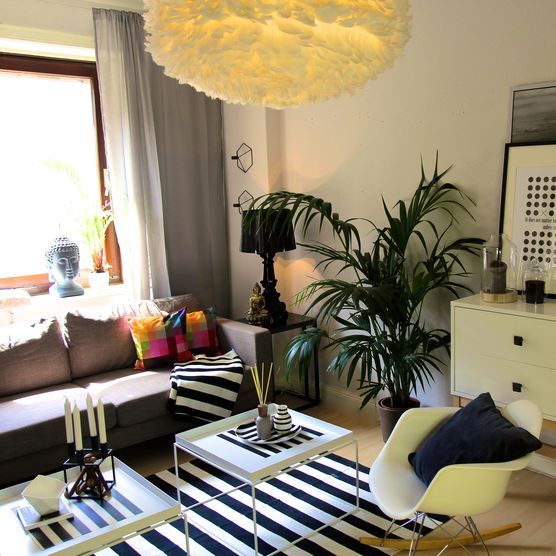 Mein neues Wohnzimmer / Schwarz / Weiß / Bunt Bild 1 von 2 Mein neues Wohnzimmer / Schwarz / Weiß / Bunt Bild 1 von 2