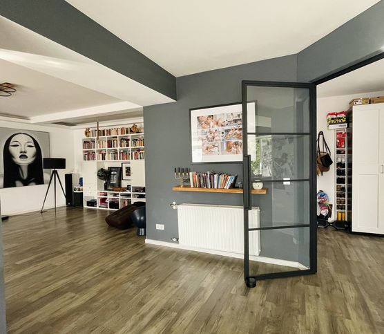 Die neue Lofttür ist Die neue Lofttür ist