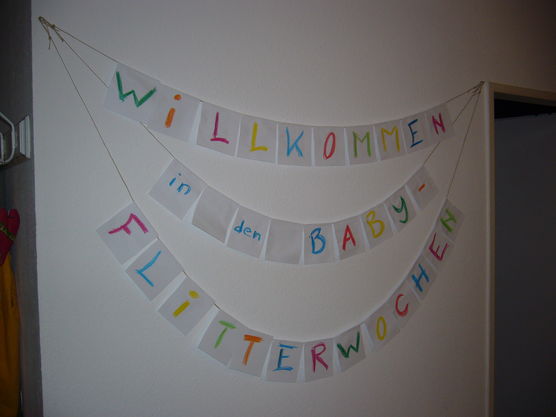 Willkommen in den Baby-Flitterwochen Willkommen in den Baby-Flitterwochen