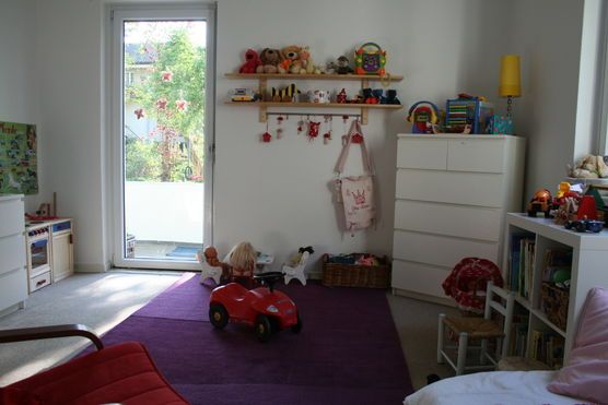... und die andere Seite des Kinderzimmers (gen Garten) ... und die andere Seite des Kinderzimmers (gen Garten)