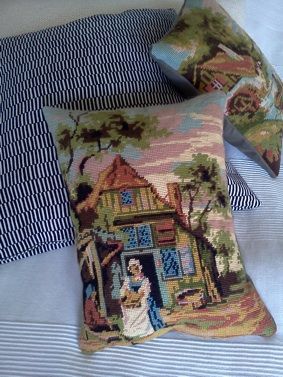 gesticktes Kissen gesticktes Kissen