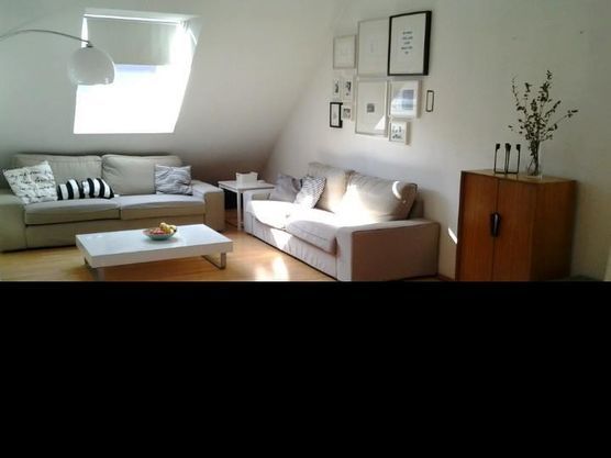 IKEA Kivik Sofas zu verkaufen (je 3er Sitze), wegen Umzug. Erst 10 Monate alt, sehr gut erhalten, Stoff/ Bezug waschbar/ abziehbar. IKEA Kivik Sofas zu verkaufen (je 3er Sitze), wegen Umzug. Erst 10 Monate alt, sehr gut erhalten, Stoff/ Bezug waschbar/ abziehbar.