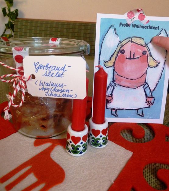 Eine Wichteline freut sich sehr Eine Wichteline freut sich sehr