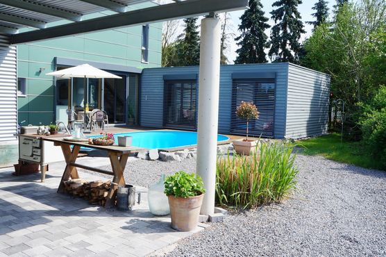 Urlaub zuhause, wenn alles wächst und die Sonne ... Urlaub zuhause, wenn alles wächst und die Sonne ...