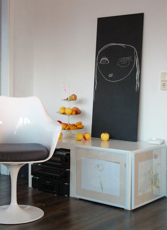 Sideboard mit Tafel Sideboard mit Tafel