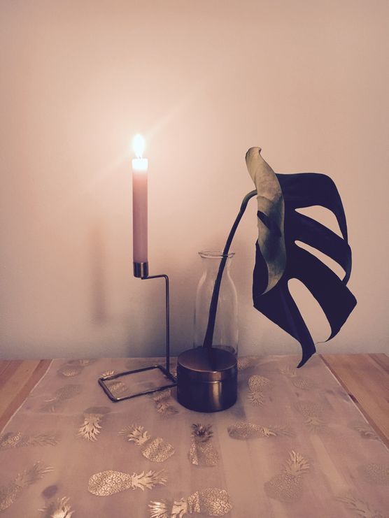 Fotofrage: Goldiger Kerzenmoment Fotofrage: Goldiger Kerzenmoment