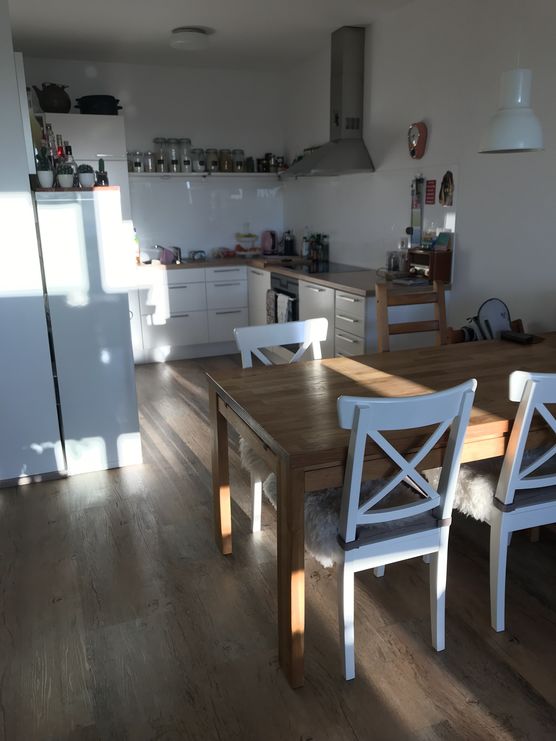 Kücheneinblick am Abend Kücheneinblick am Abend