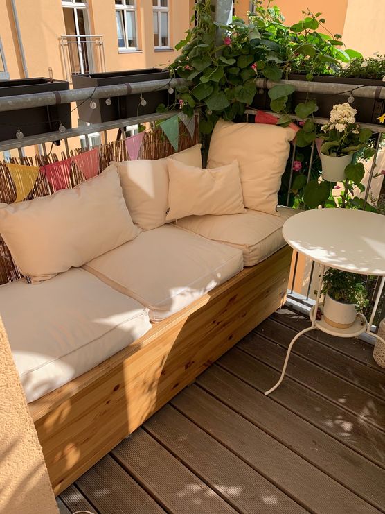 Die Sitzbank bietet super Die Sitzbank bietet super