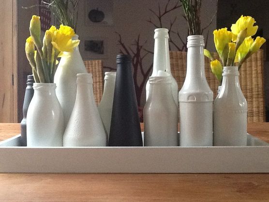Deko aus alten Glasfläschchen Deko aus alten Glasfläschchen