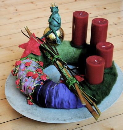 Adventskranz - witzig, bunt und romantisch Adventskranz - witzig, bunt und romantisch