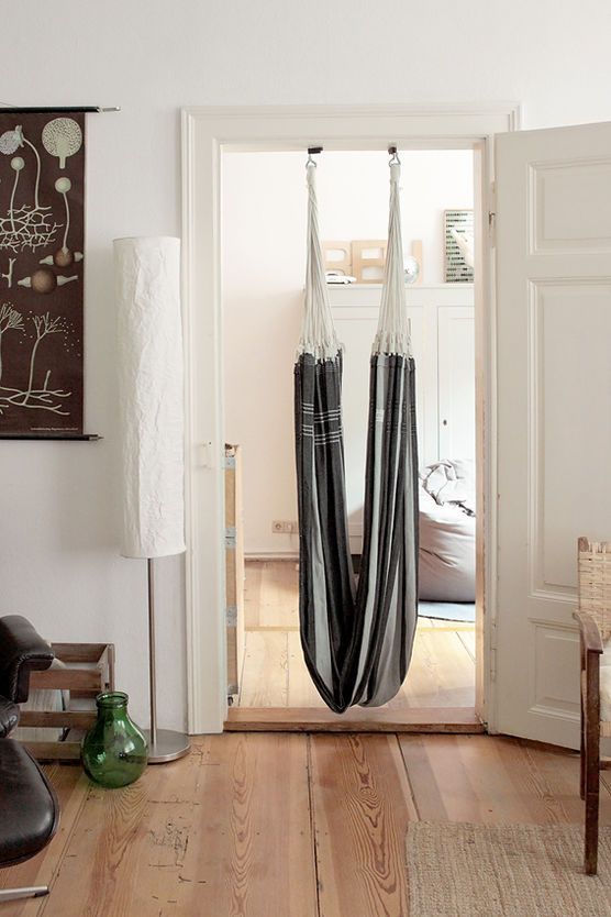 Abhängen. Abhängen.