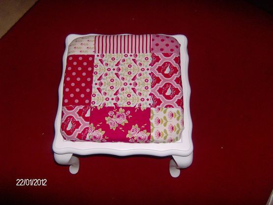 hocker nach schönheitsbehandlung hocker nach schönheitsbehandlung