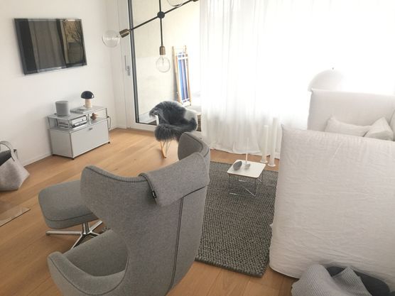 Noch hängt er an der Wand Noch hängt er an der Wand