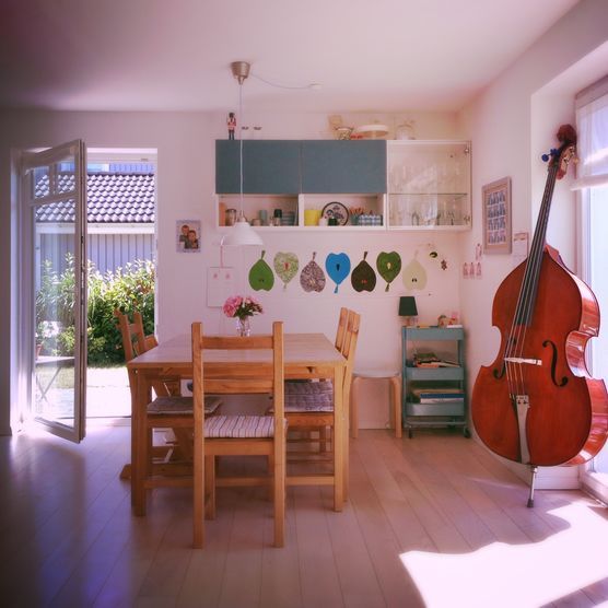 Bass, Bass, wir brauchen Bass! Bass, Bass, wir brauchen Bass!