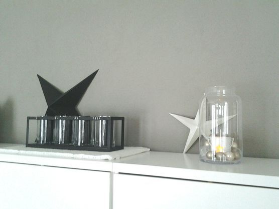 2. Versuch in schwarz 2. Versuch in schwarz