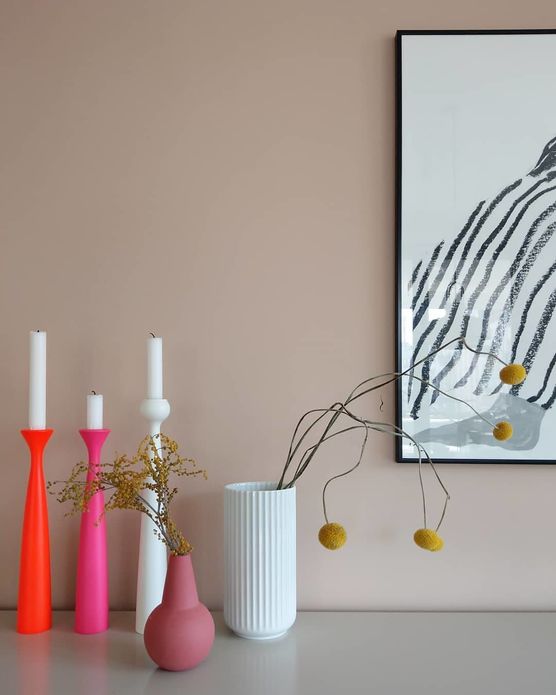 Ne|onLeuchtet auch im Dunklen. Ne|onLeuchtet auch im Dunklen.