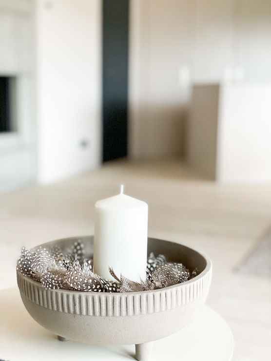 Minimalistisch österliche Dekogrüße an Minimalistisch österliche Dekogrüße an