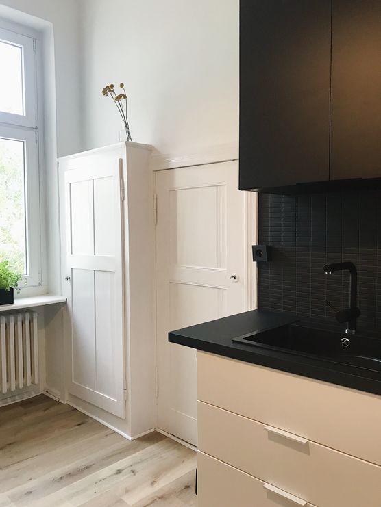 Die Küche. Klare Linien, Die Küche. Klare Linien,