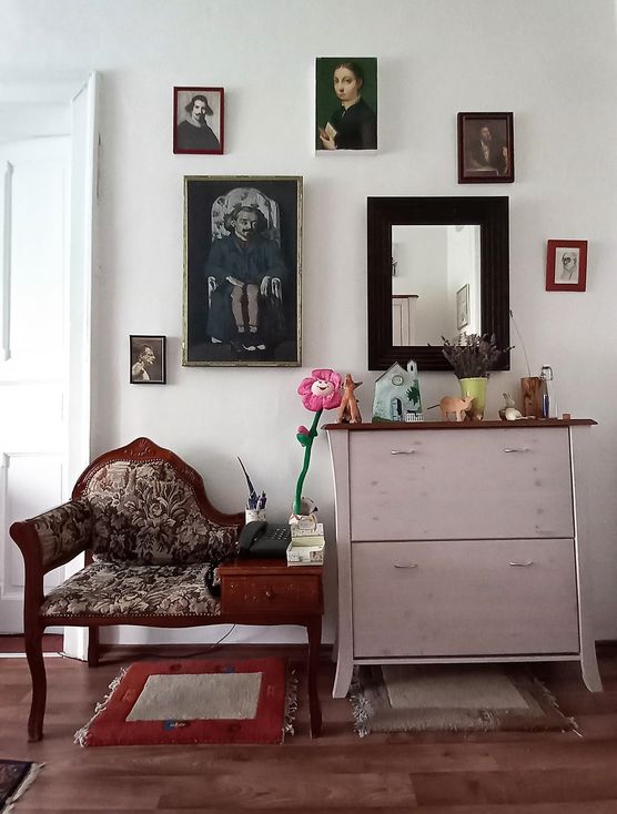 Mein Ratschbankerl 😉
Meistens landen Mein Ratschbankerl 😉
Meistens landen