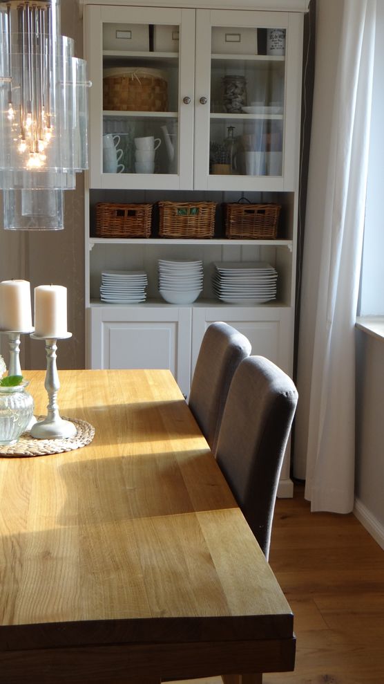 Esstisch in der Abendsonne Esstisch in der Abendsonne