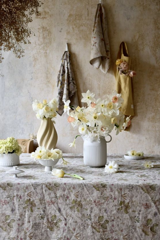 {Frühling}
Den Frühling begrüße ich {Frühling}
Den Frühling begrüße ich